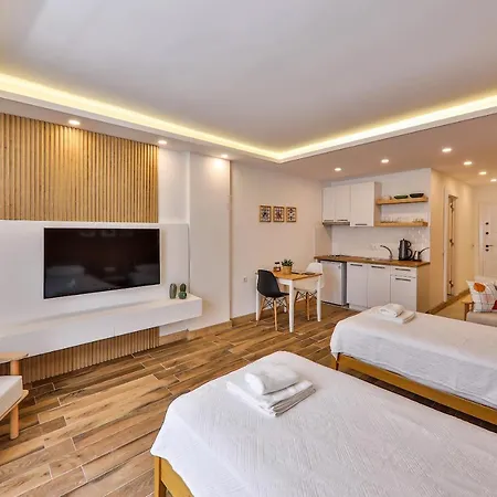 Yaz Aparthotel 2*